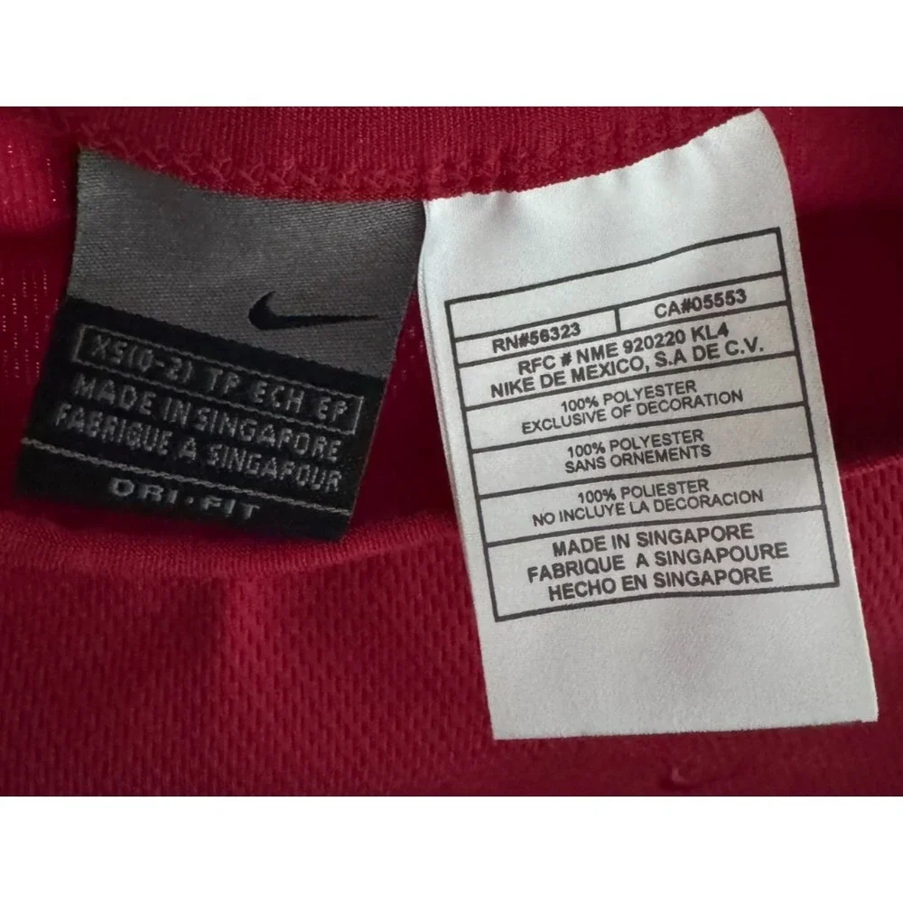 Nike Dri-FIT Women's Red Long Sleeve Athletic Performance Shirt Size (L)